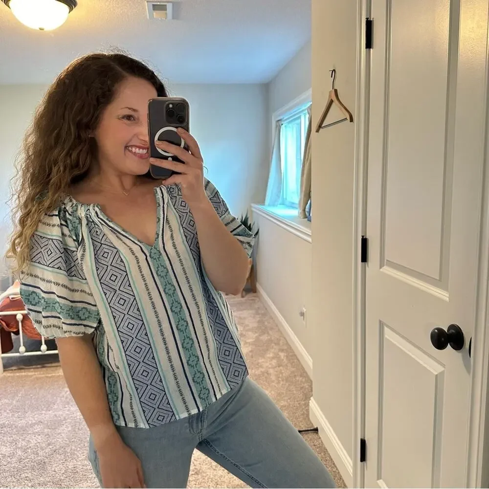 NWT Tuckernuck Velvet by Graham & Spencer Blue White Top Blouse Small
